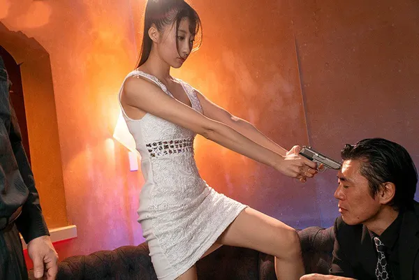 phim sex loạn luân em gái Nữ đặc vụ ngầm bị nhóm tội phạm phát hiện